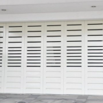 Pintu garasi minimalis. Simple dan mewah. Produk Terbaik Harga Termurah